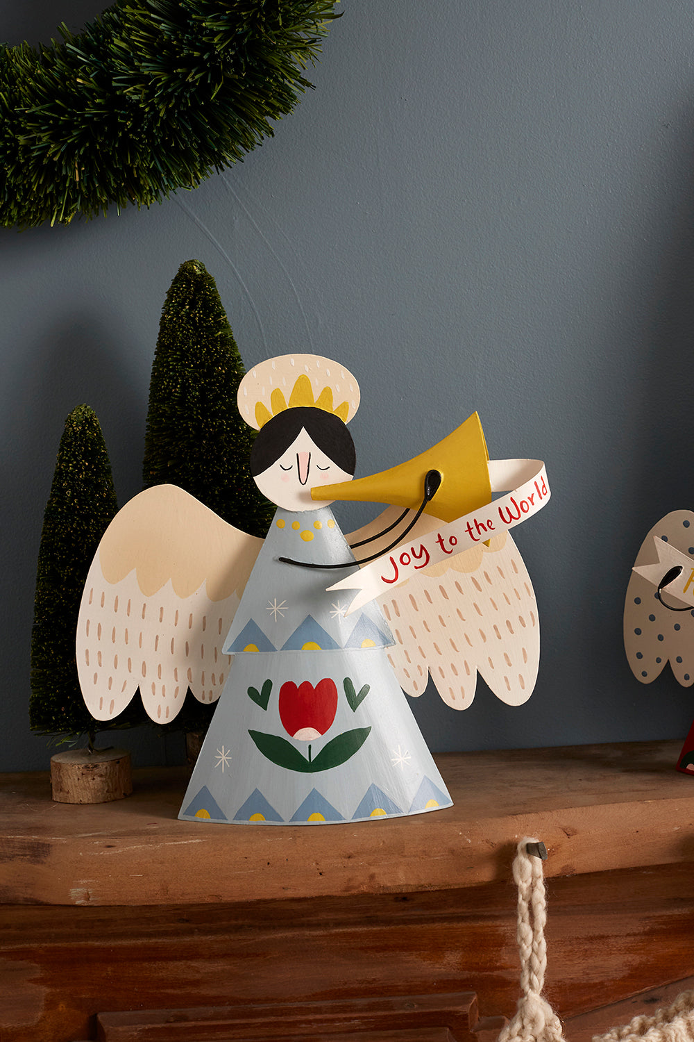 Caroling Angel Figurine Set of 2 By Accent DŽcor