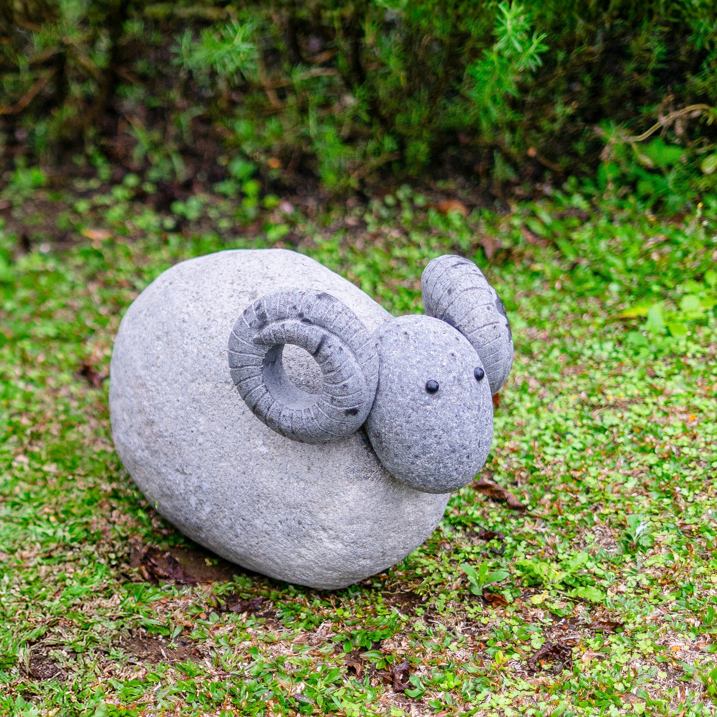 Stone Mountain Sheep Family By Garden Age Supply