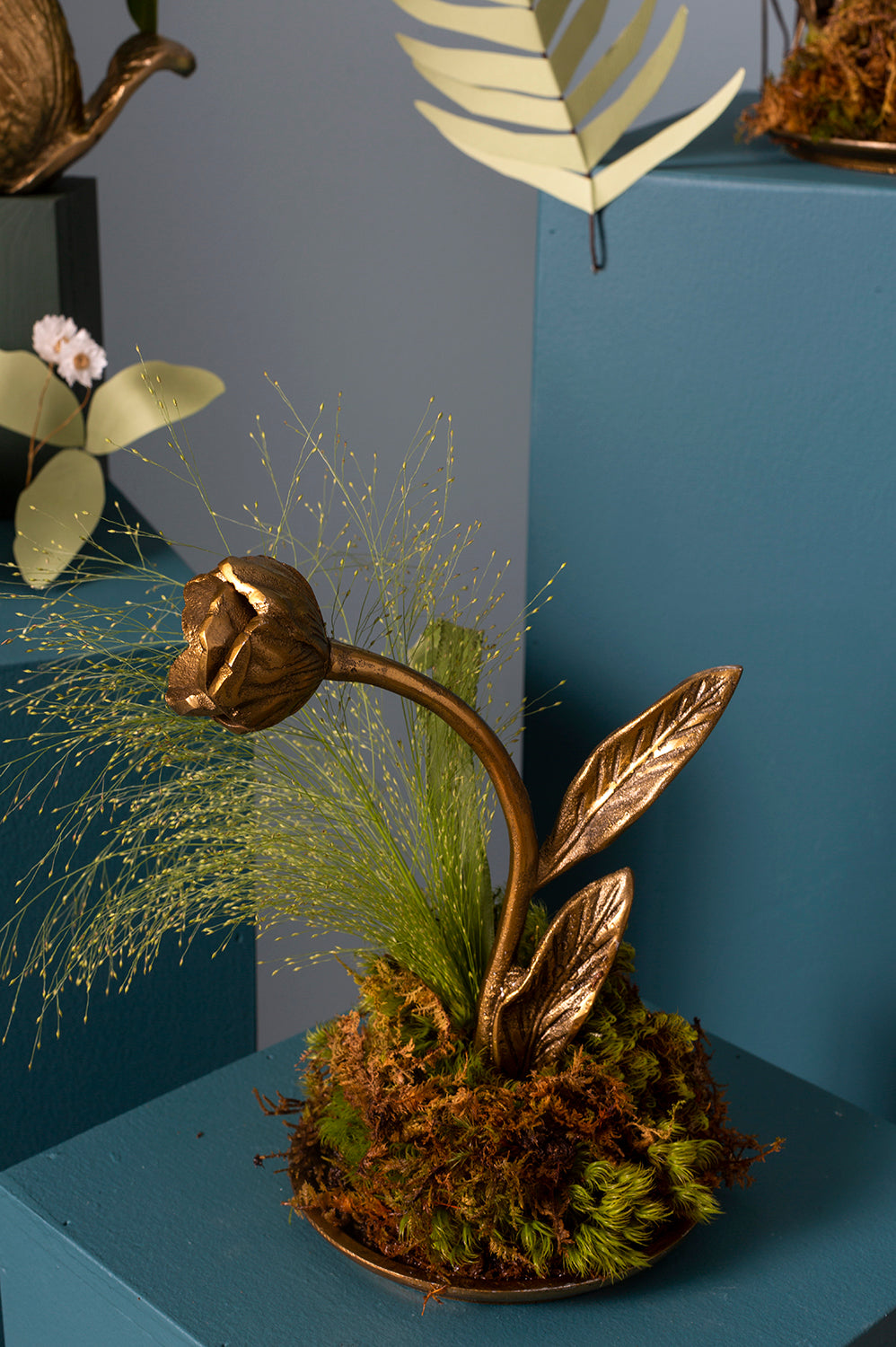 Craning Tulip Sculpture Set of 2 By Accent Decor | Sculptures | Modishstore - 10
