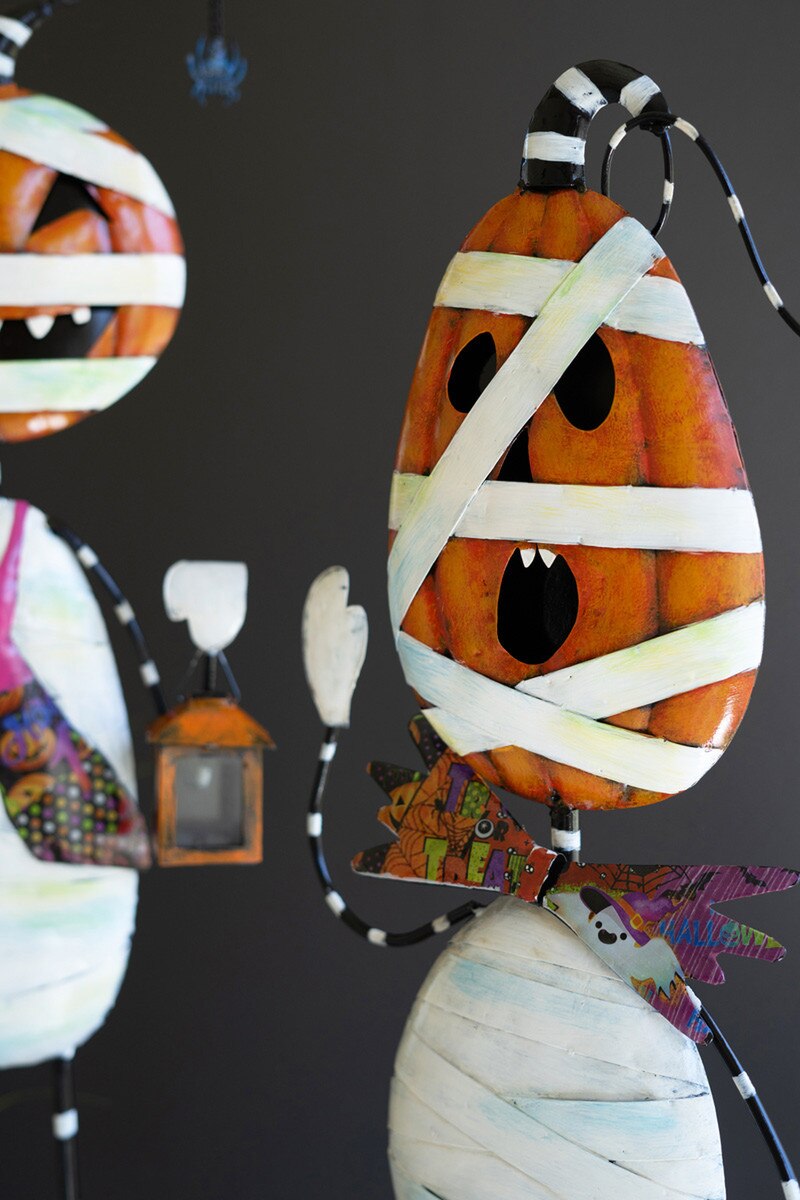 Set Of Two Painted Metal Halloween Jack-O-Lantern Mummies By Kalalou | Holiday | Modishstore - 2