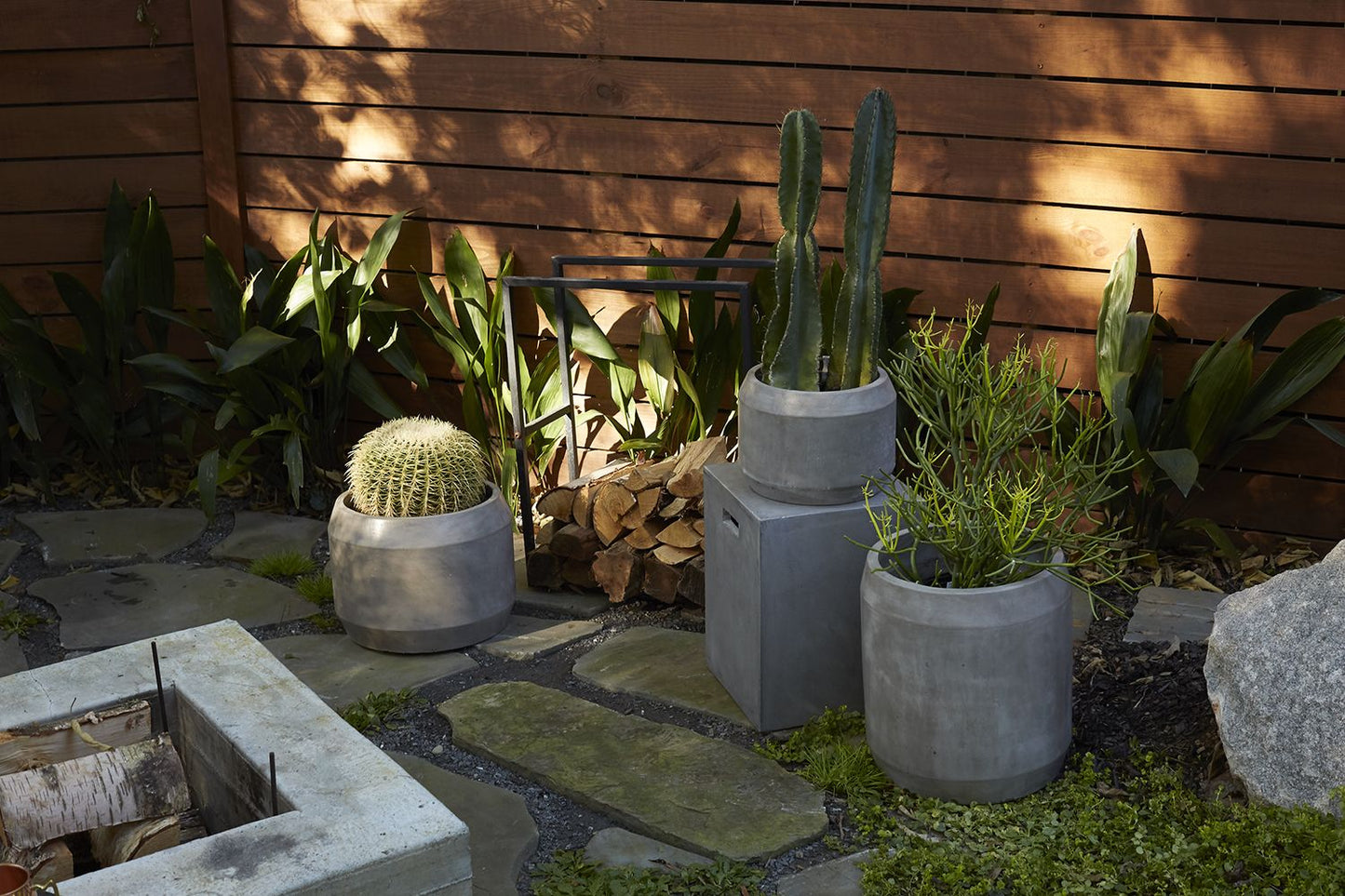 Caldwell Planter 15.5" x 17" By Accent Decor | Planters, Troughs & Cachepots | Modishstore - 4