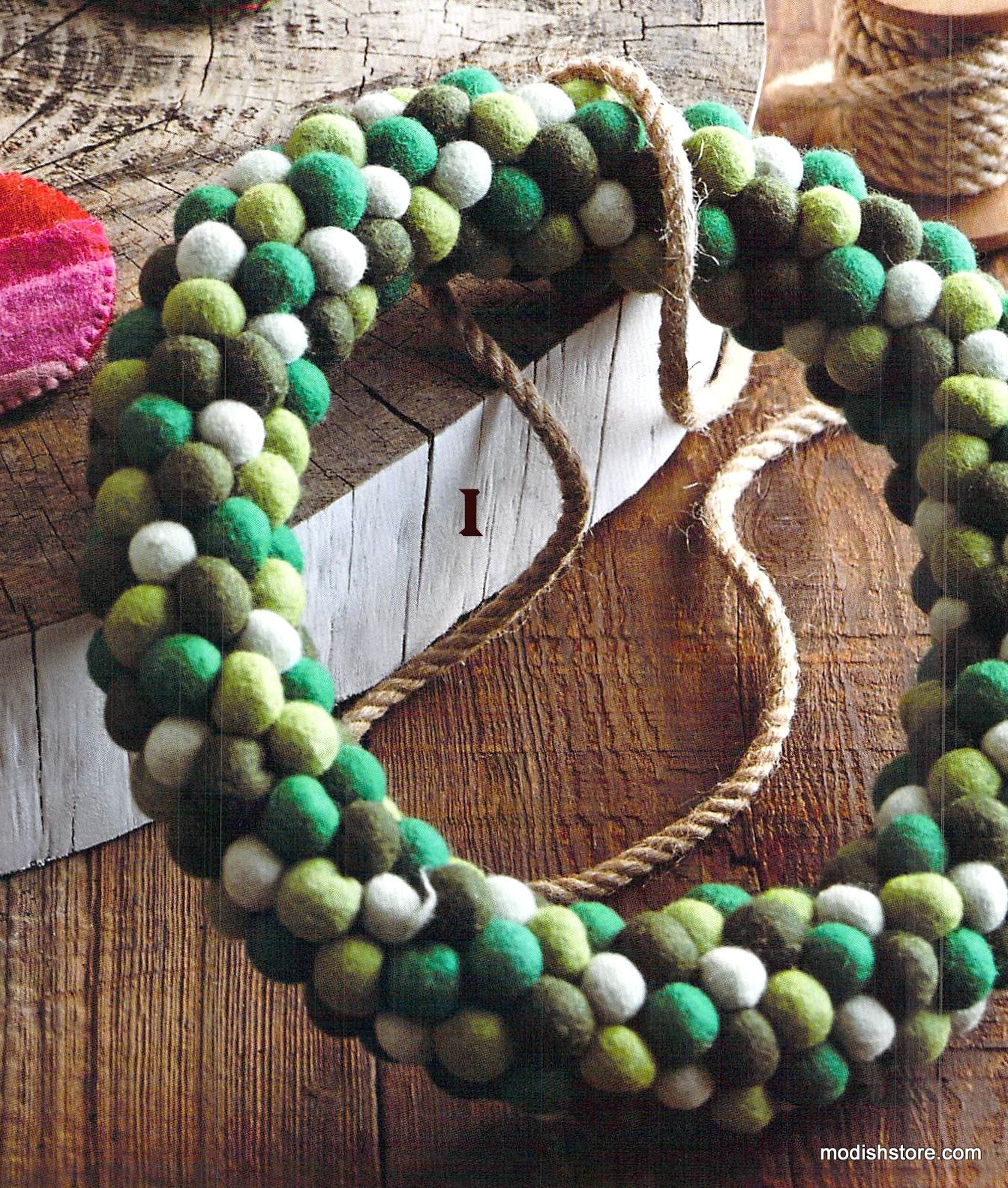 Roost Jubilee Stockings & Wreath