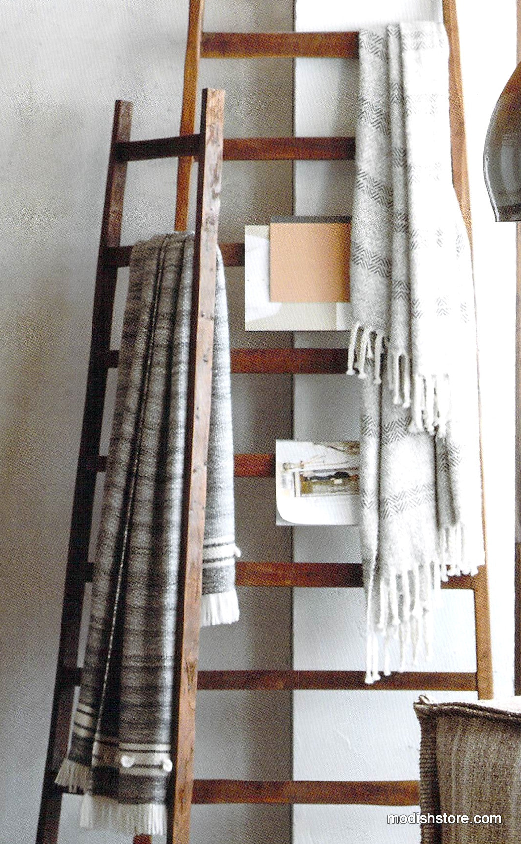 Roost Arequipa Throws