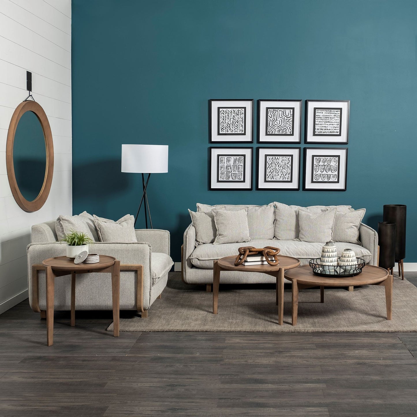 S 2 39.5' & 31.25' Round Solid Wood Nesting Coffee Tables By Homeroots | Coffee Tables | Modishstore - 6