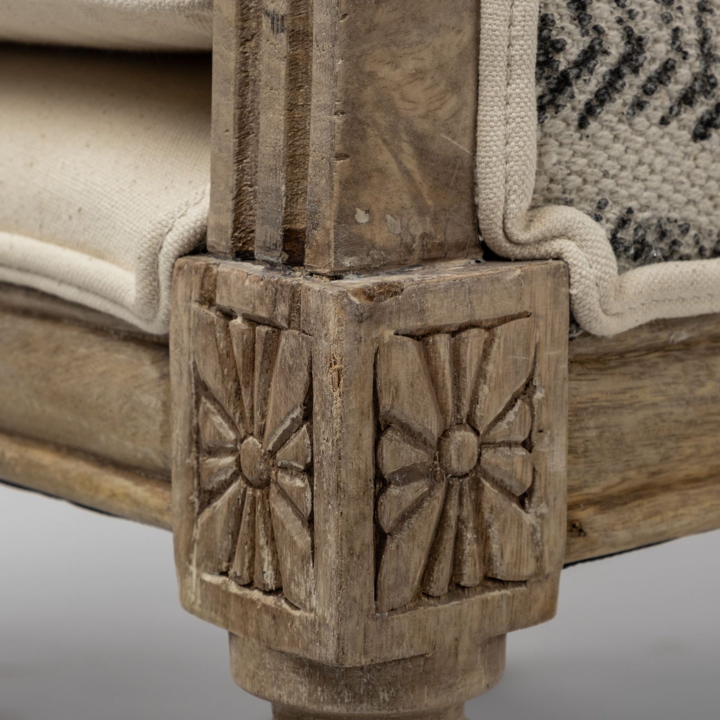 Elizabeth Cream Fabric Seat Accent Chair with Wooden Base Detailed Back By Homeroots | Accent Chairs | Modishstore - 7