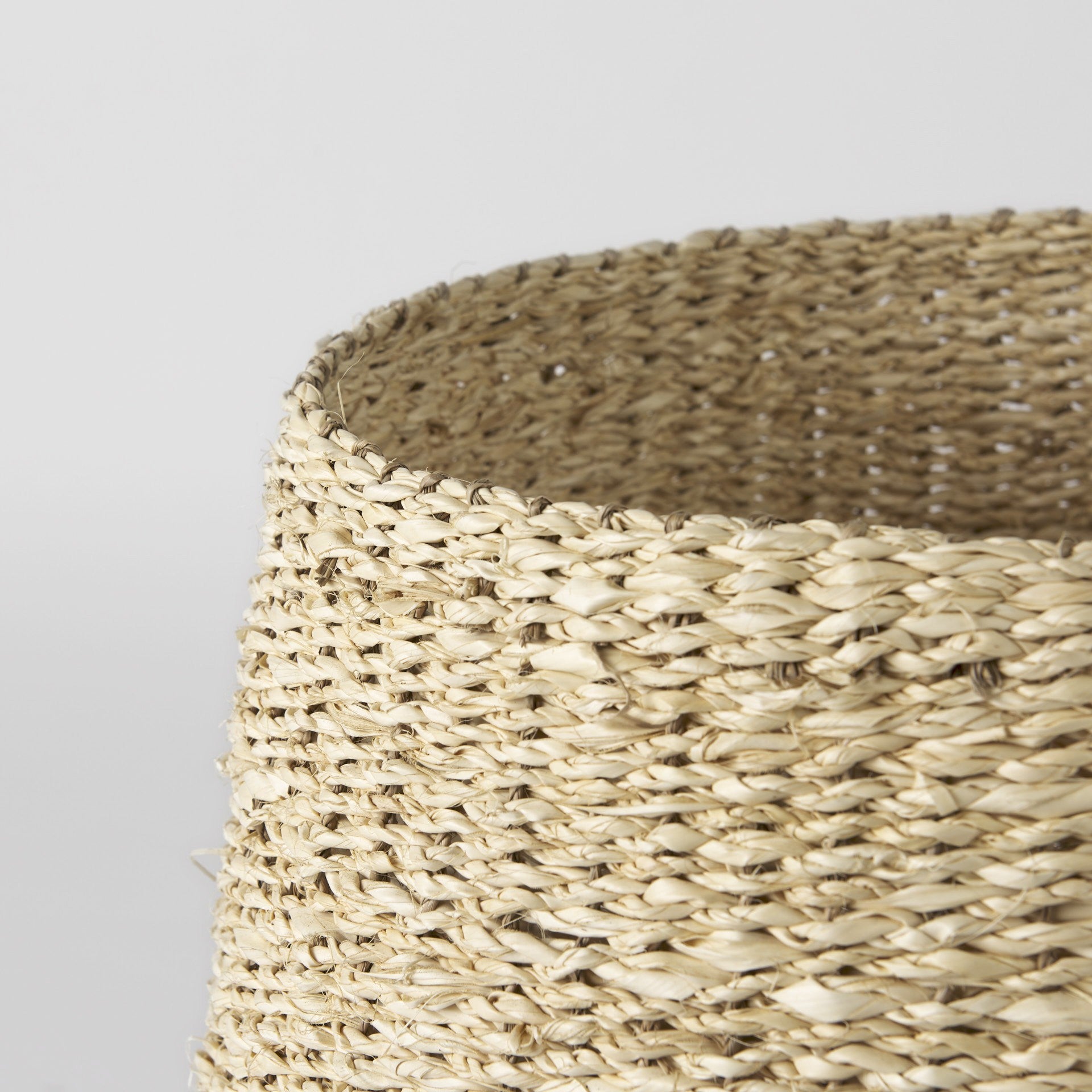 Set of Three Detailed Wicker Storage Baskets By Homeroots | Bins, Baskets & Buckets | Modishstore - 4
