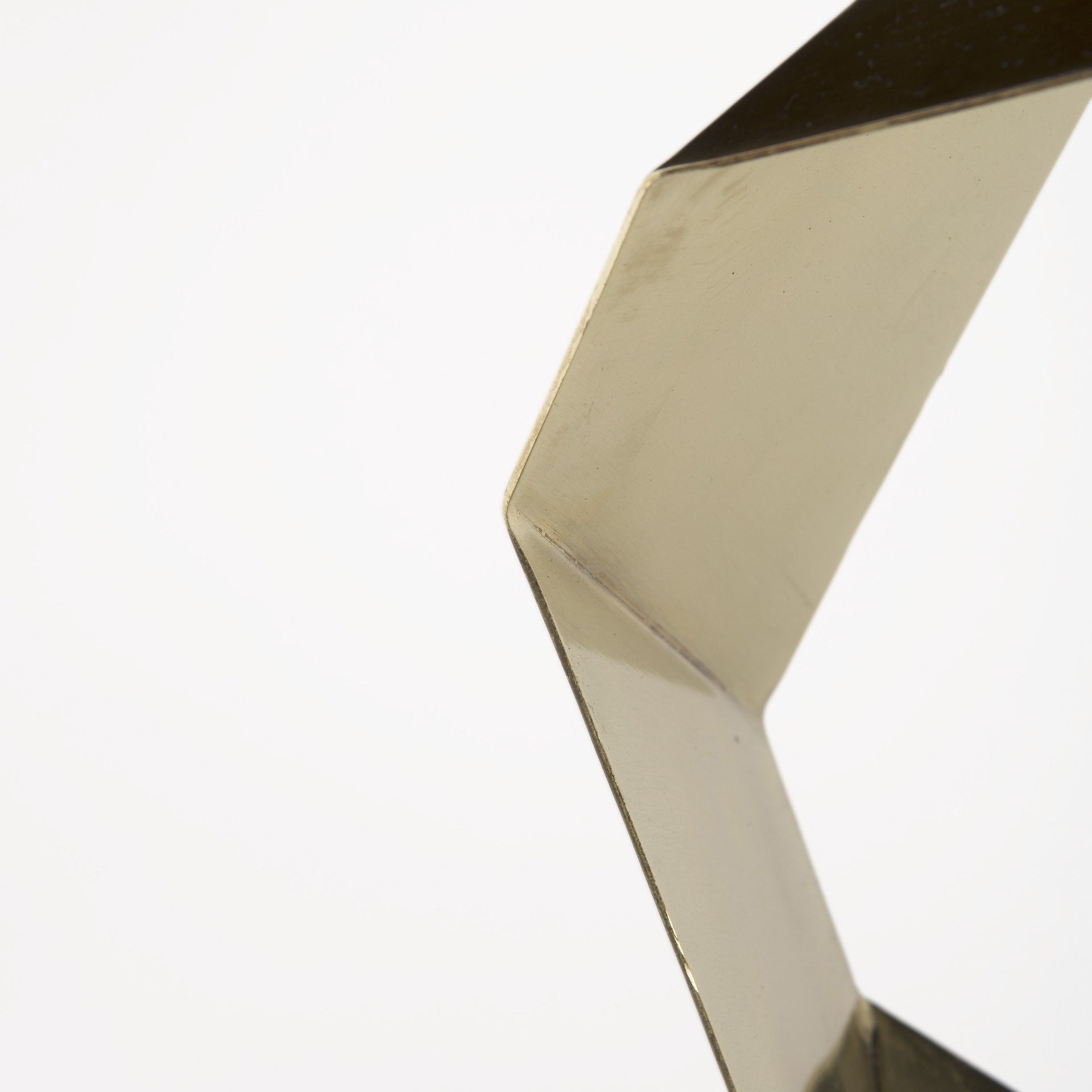 Golden Geometric Halo Table or Desk Lamp By Homeroots | Desk Lamps | Modishstore - 5
