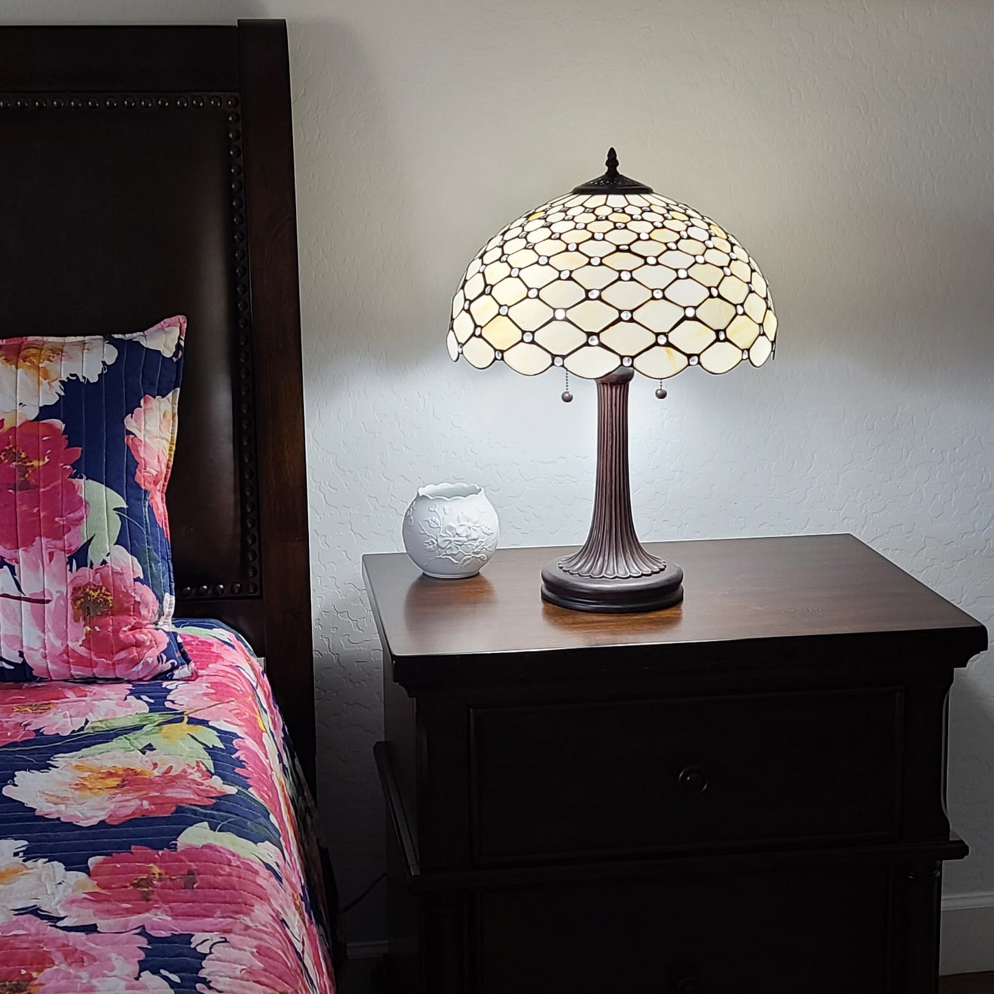 24" Stained Glass Two Light Jeweled Vintage Accent Table Lamp By Homeroots | Table Lamps | Modishstore - 4