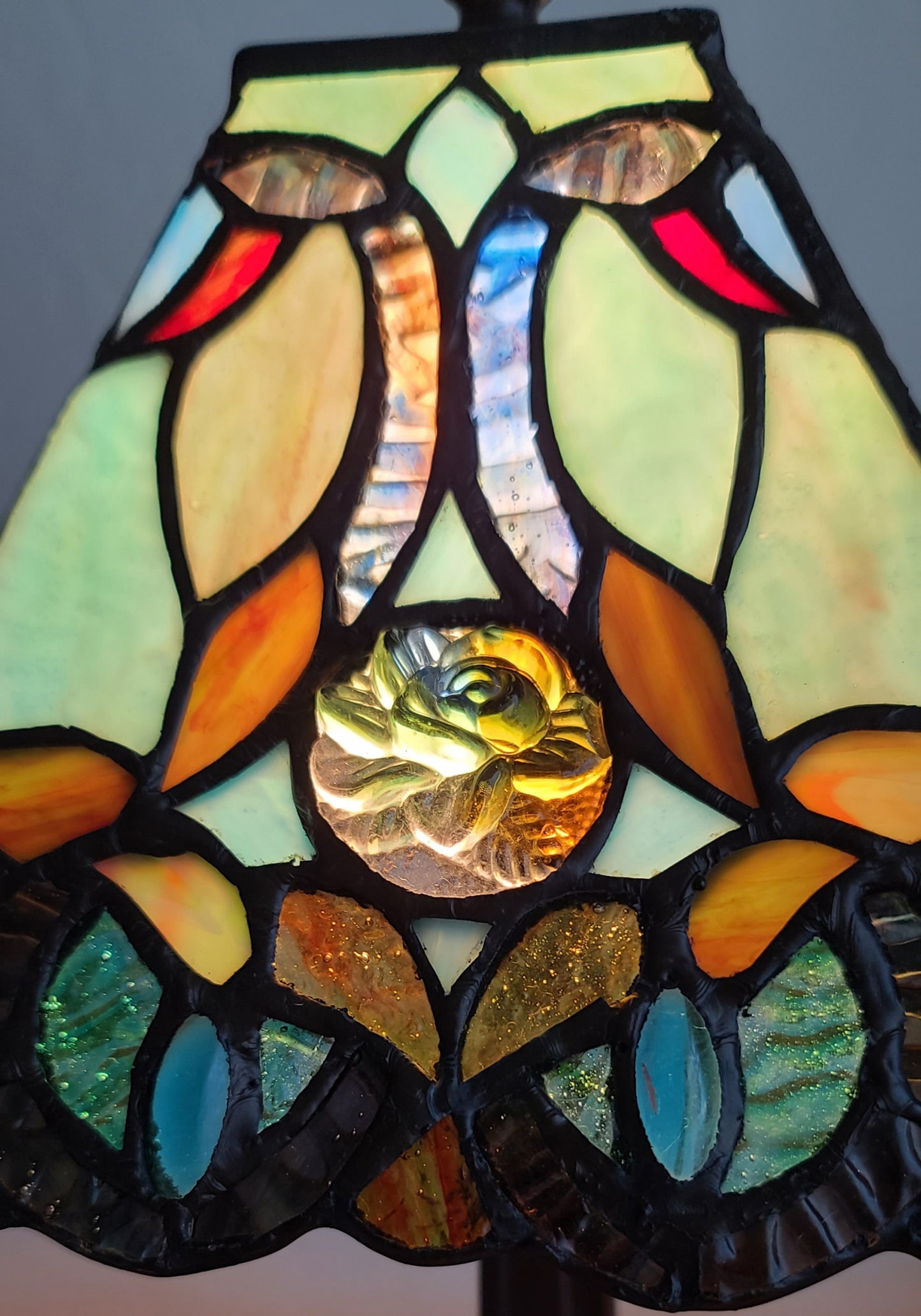 15" Tiffany Style Vintage Abstract Teal Table Lamp By Homeroots | Table Lamps | Modishstore - 6