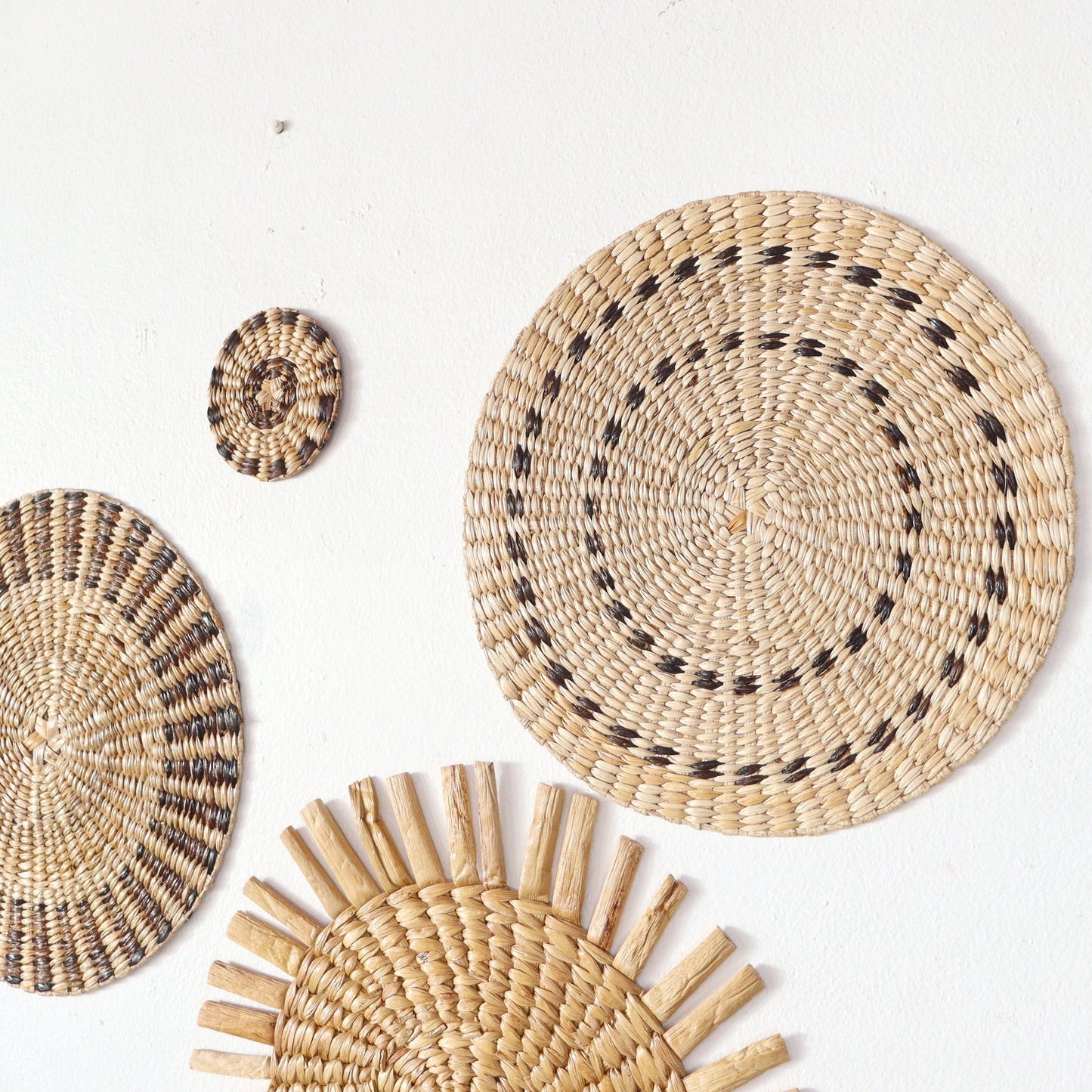 Nit Cha Nan - Wall Hanging DeCor (Set Of 4, Banana & Seagrass) By Thaihome | Wall Decor | Modishstore - 7