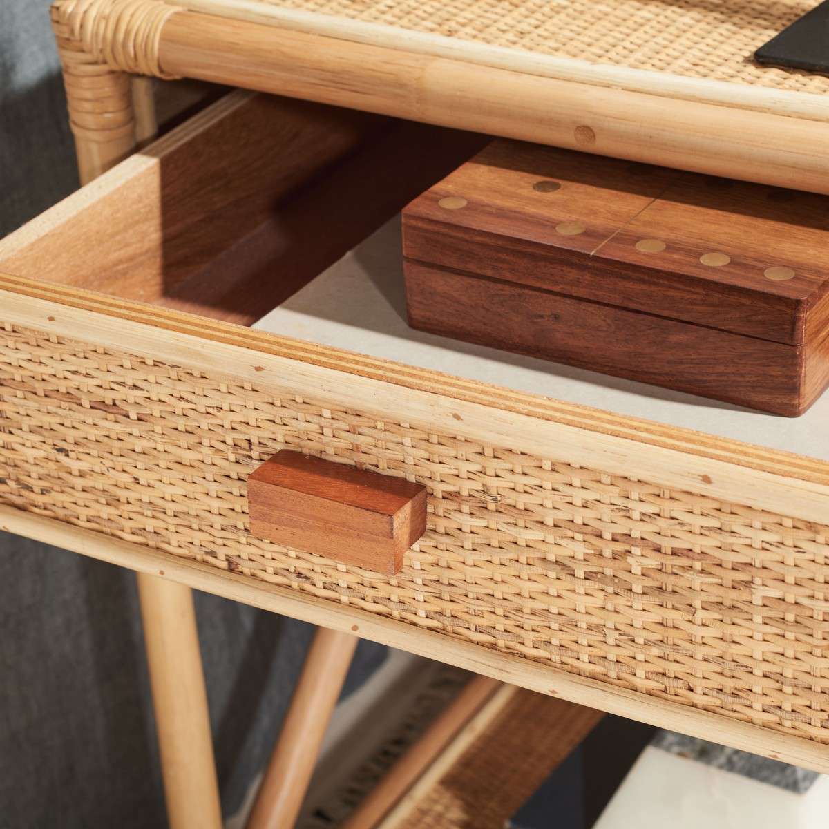 Safavieh Bali 1 Drawer 1 Shelf Nightstand - Natural | Nightstands | Modishstore - 4