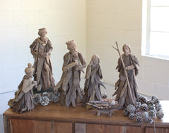 Kalalou Reclaimed Driftwood Nativity Set- 6 Figurines