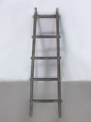Screen Gems Wooden Ladder - SGT086
