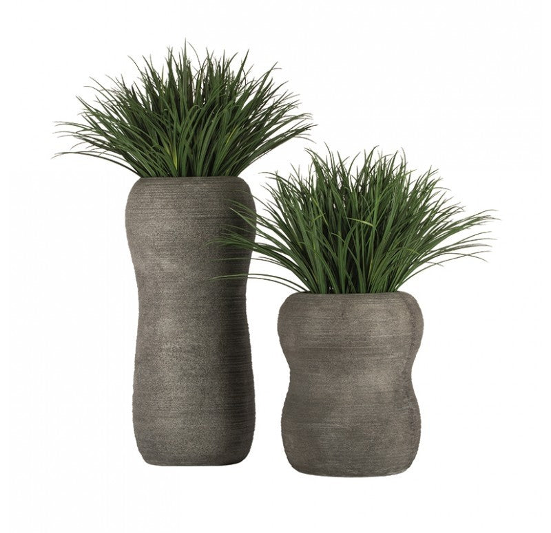 Grass: Liriope in Naoshima Planter, MD by Gold Leaf Design Group | Planters, Troughs & Cachepots | Modishstore - 3