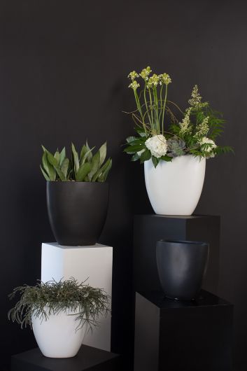 Sasso White Vase By Accent Decpr | Vases | Modishstore - 4