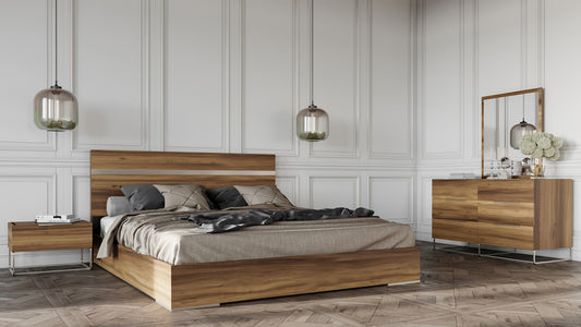 Nova Domus Lorenzo Italian Modern Light Oak Bedroom Set | Modishstore | Beds