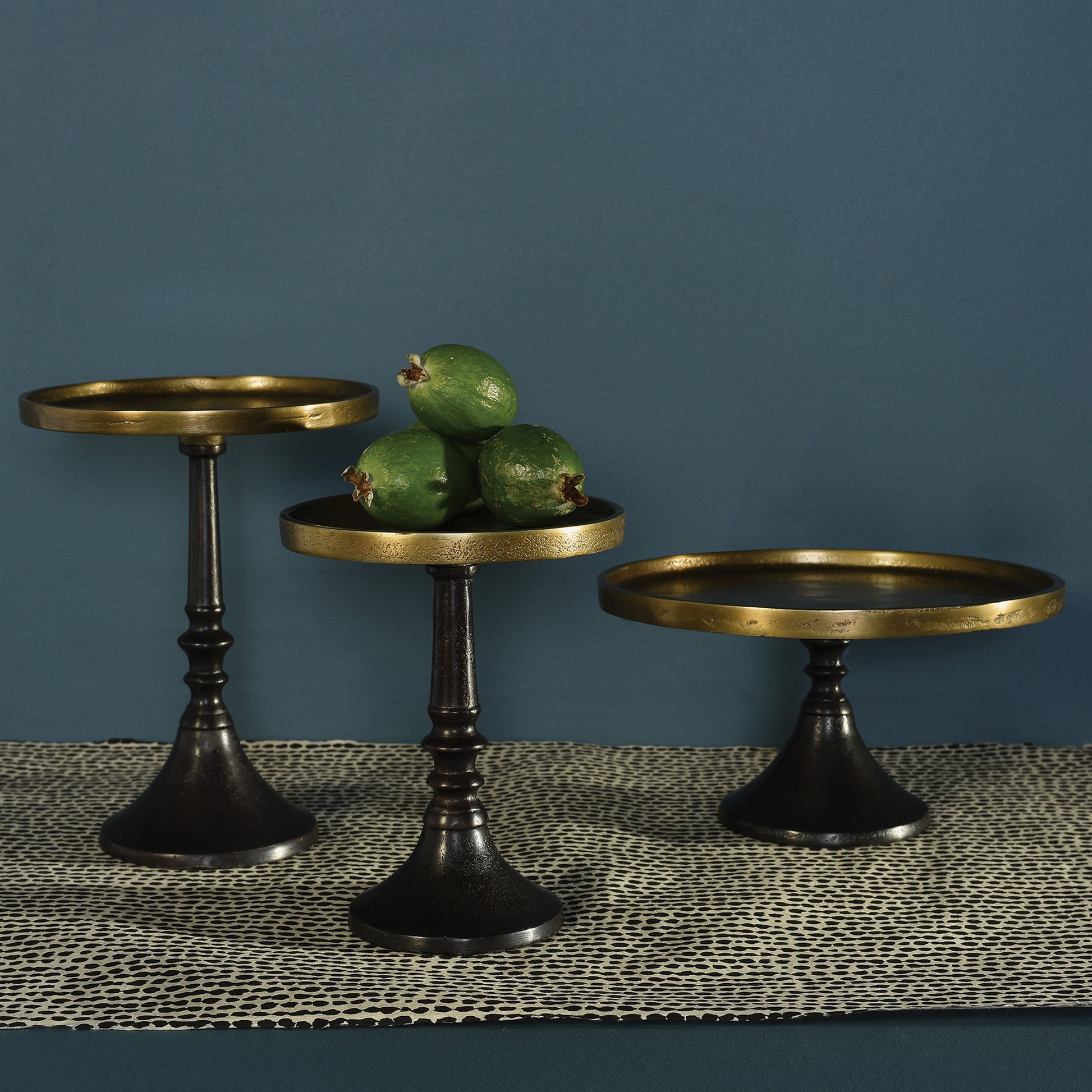 Reese Pedestal - Small - Brass & Bronze Set Of 4 By HomArt | Pedestal Trays | Modishstore - 2