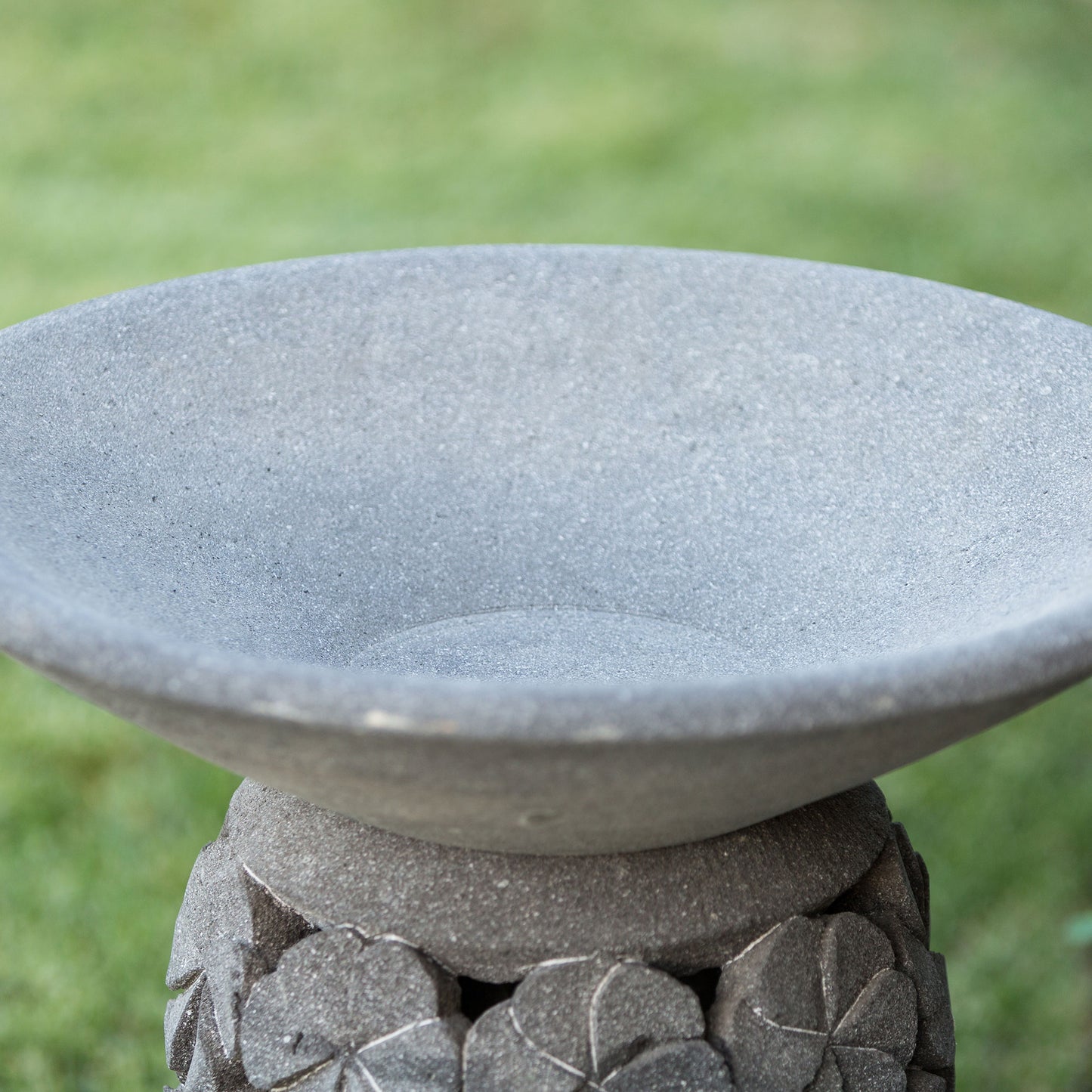 Mailoboro Water Planter/Pot By Garden Age Supply