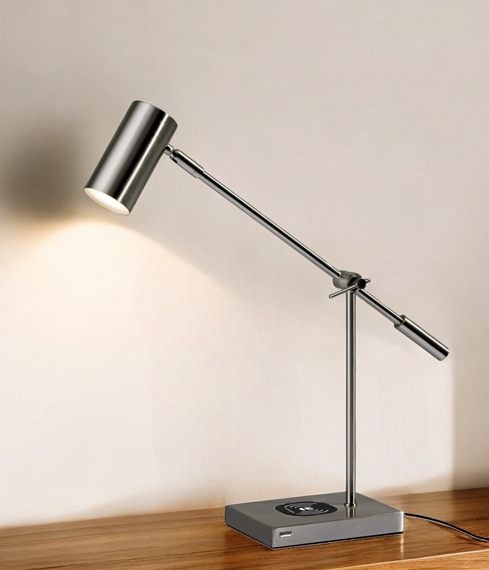 Silver Metal Novelty With Drum By Homeroots | Table Lamps | Modishstore - 1