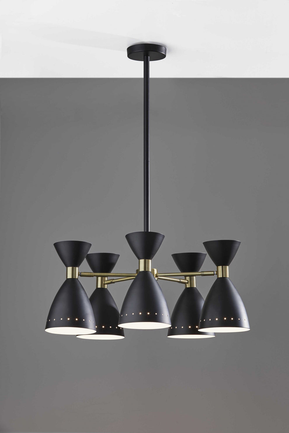 Cinco Diabolo Adjustable Black Metal Pendant By Homeroots | Planters, Troughs & Cachepots | Modishstore - 7