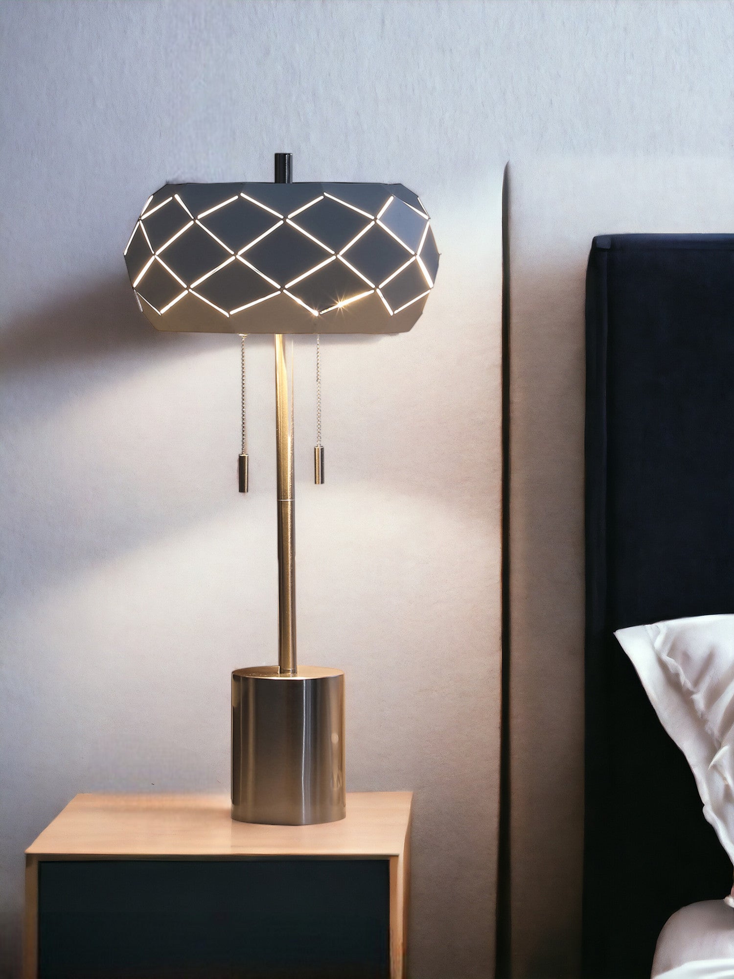 Silver Metal Table Lamp With Geometric Laser Cut Metal Shade By Homeroots | Table Lamps | Modishstore - 4