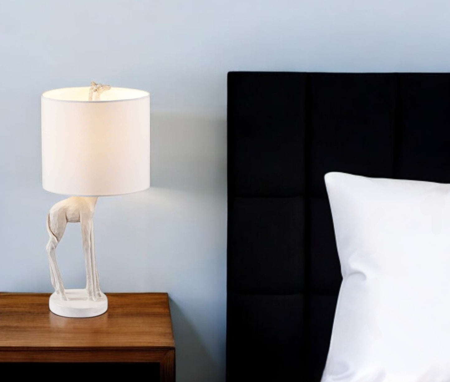 White Textured Giraffe Table Lamp With White Drum Shade By Homeroots | Table Lamps | Modishstore - 1