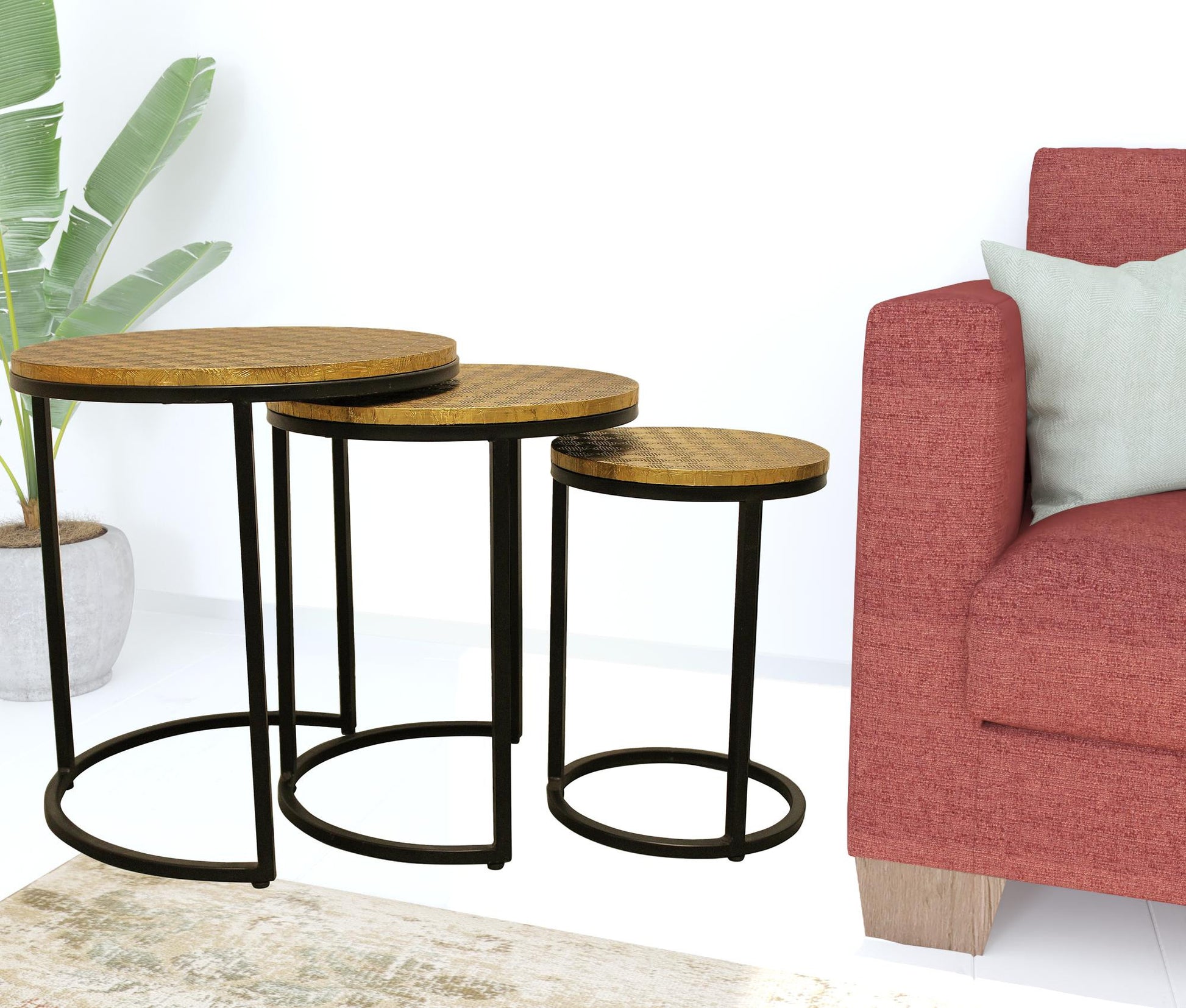 Set Of Three Black And Brass Round Nested Tables By Homeroots | End Tables | Modishstore - 7
