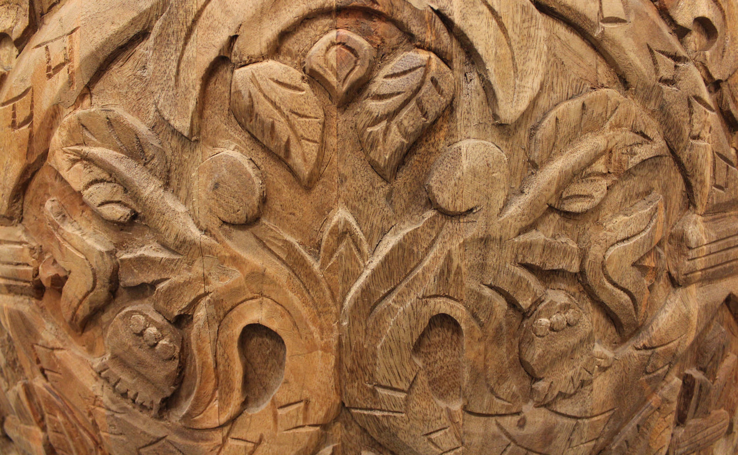 White and Natural Iron and Solid Wood Round Drum Coffee Table By Homeroots | Coffee Tables | Modishstore - 7