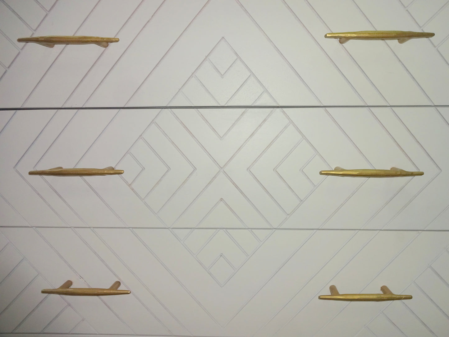 Ivory Solid Wood Three Drawer Dresser By Homeroots | Dressers | Modishstore - 4