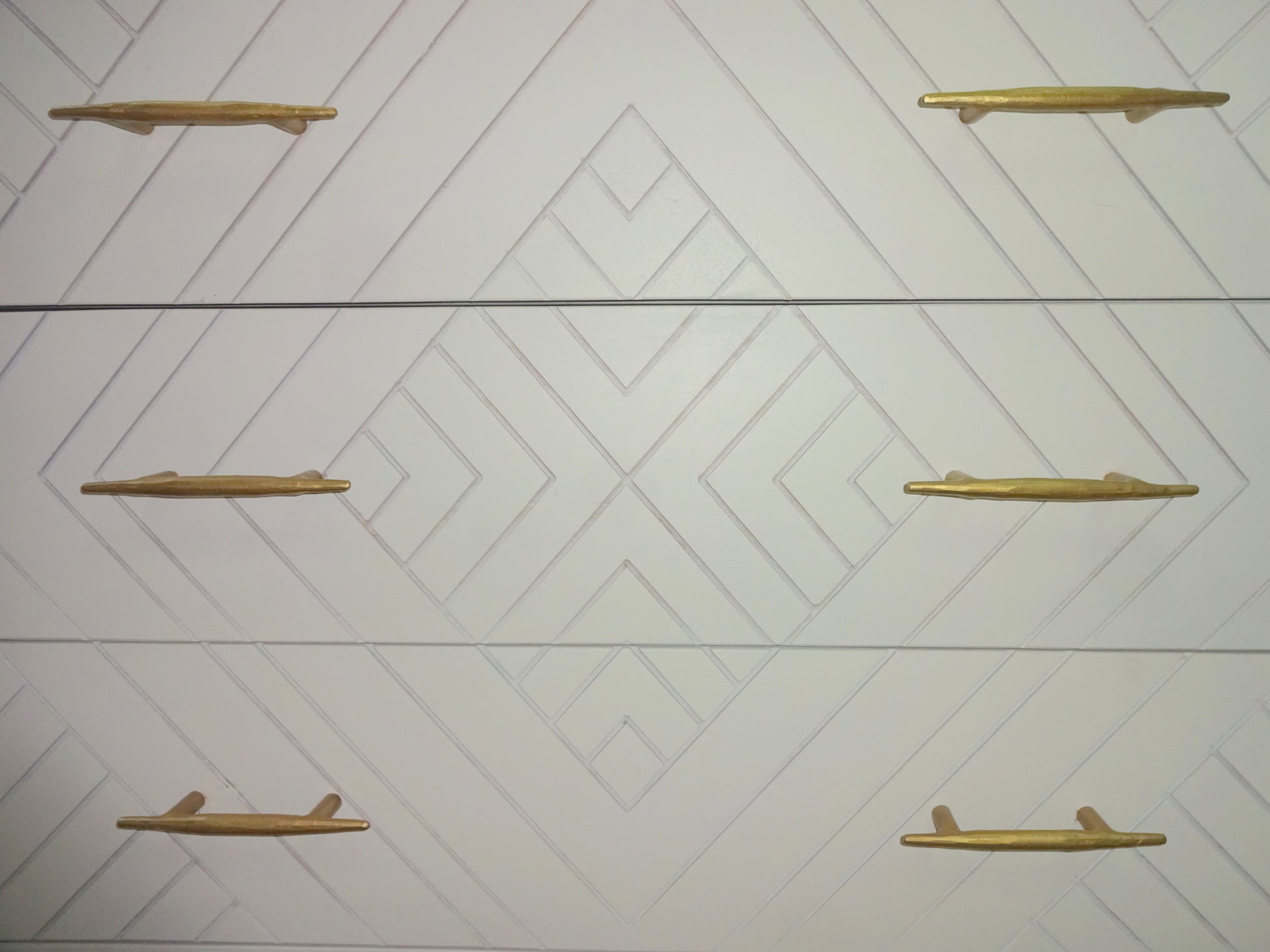 Ivory Solid Wood Three Drawer Dresser By Homeroots | Dressers | Modishstore - 4