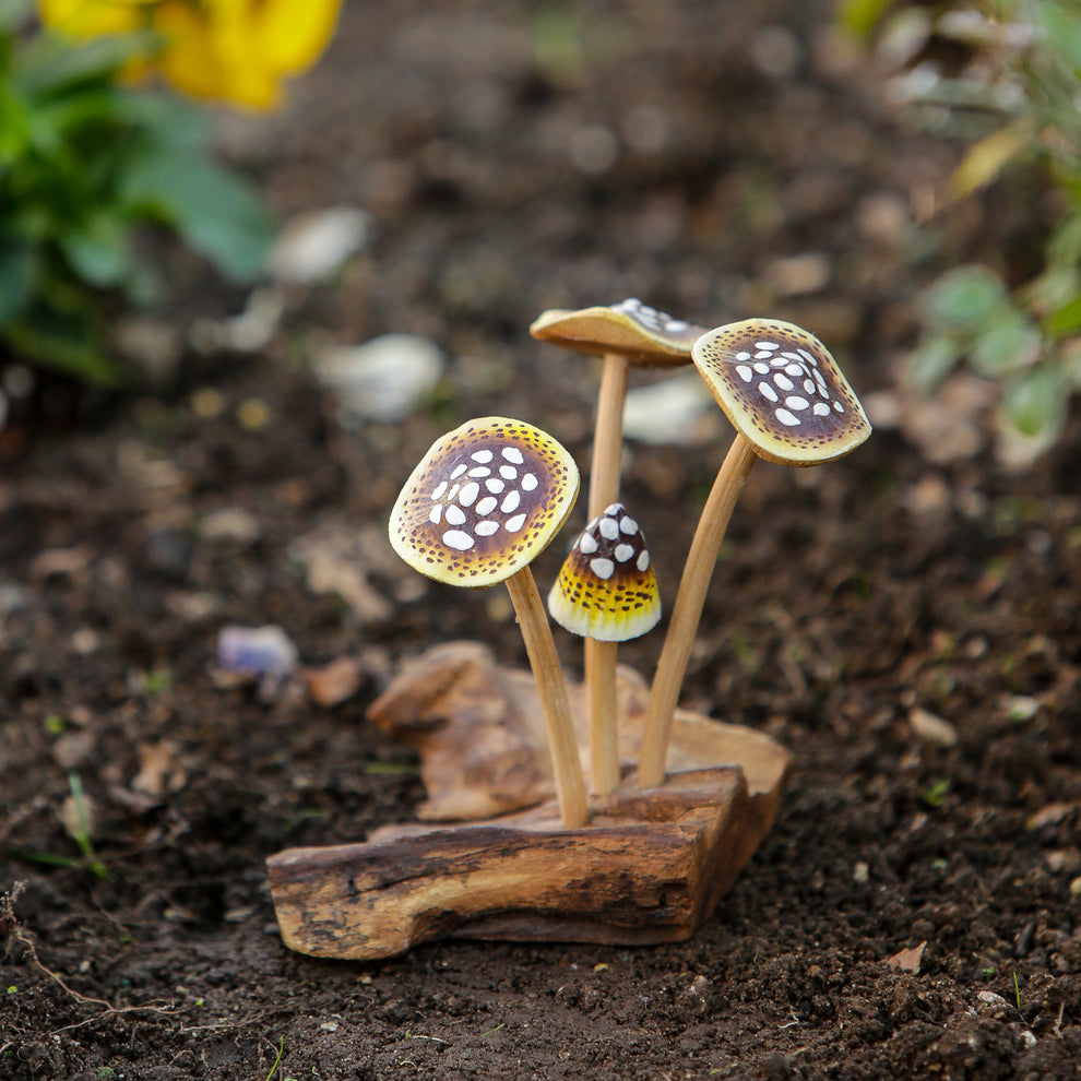 Parasite Kritik Mushroom Set of 4 By Garden Age Supply | Sculptures | Modishstore - 2