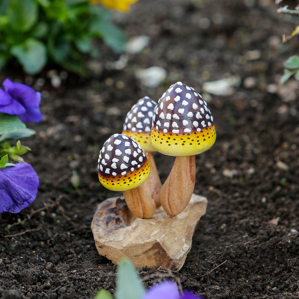 Parasite Pineapple Mushroom Set of 4 By Garden Age Supply | Sculptures | Modishstore - 2