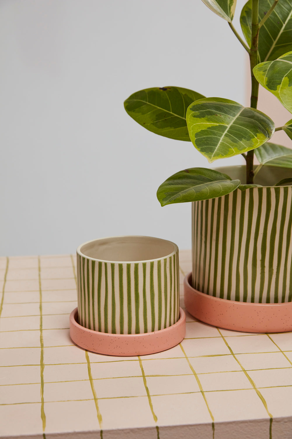 Melancia Pot with Saucer Set of 4 By Accent Decor | Planters, Troughs & Cachepots | Modishstore - 4