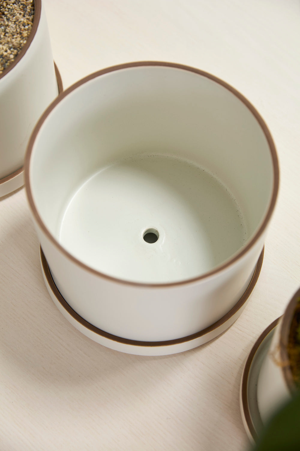 Author Pot with Saucer Set of 4 By Accent Decor | Planters, Troughs & Cachepots | Modishstore - 15