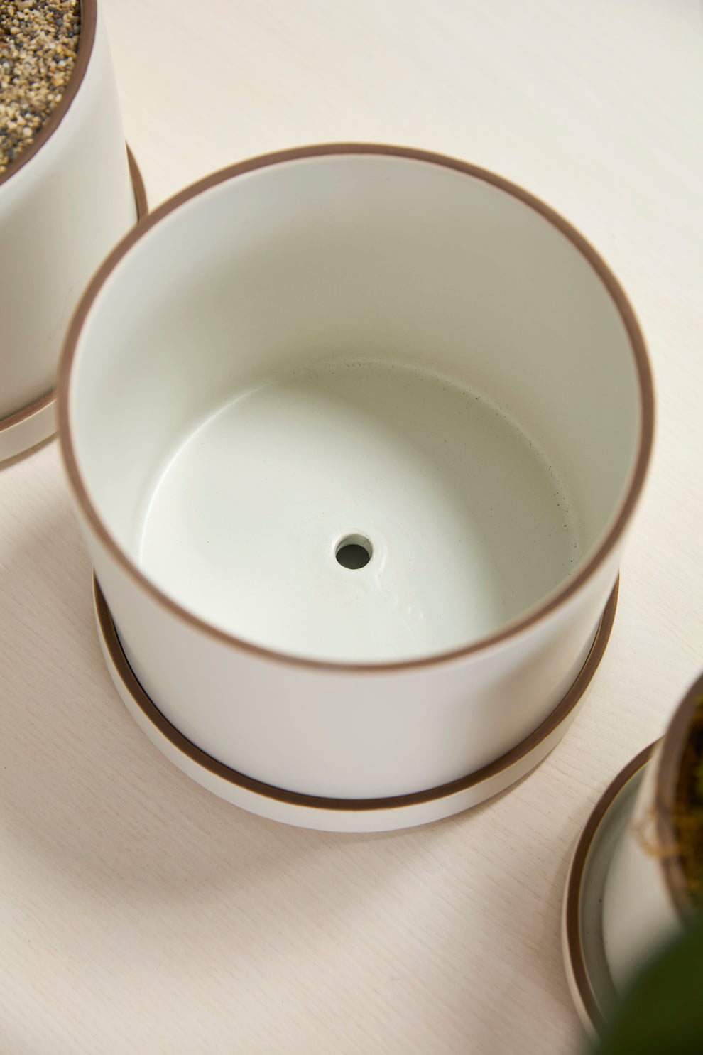 Author Pot with Saucer Set of 4 By Accent Decor | Planters, Troughs & Cachepots | Modishstore - 15