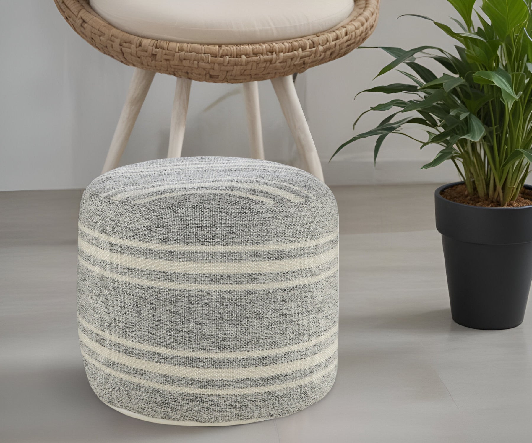 Gray Polyester Round Striped Indoor Outdoor Pouf Ottoman By Homeroots | Outdoor Ottomans | Modishstore - 1