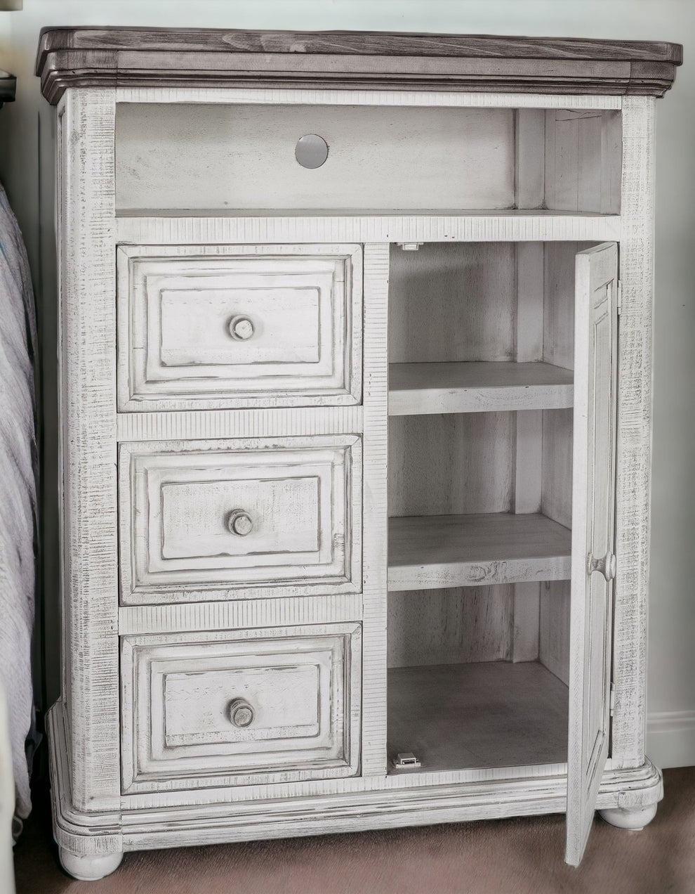 Off White Solid Wood Three Drawer Gentlemans Chest By Homeroots | Dressers | Modishstore - 6