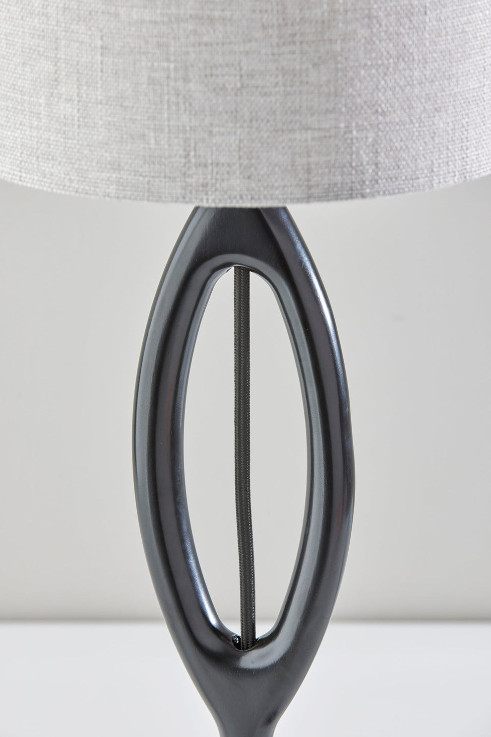 Black Solid Wood Round Table Lamp With Gray Drum Shade By Homeroots | Table Lamps | Modishstore - 8