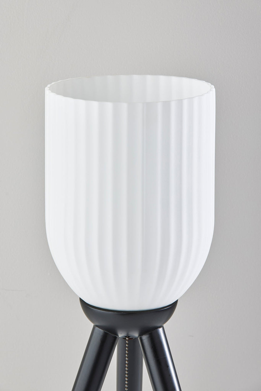 Black Solid Wood Tripod Table Lamp With White Ribbed Glass Shade By Homeroots | Table Lamps | Modishstore - 7