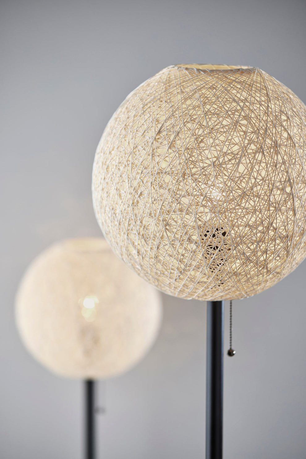 Antiqued Bronze Metal Candlestick Table Lamp With Off White Globe Shade By Homeroots | Table Lamps | Modishstore - 4