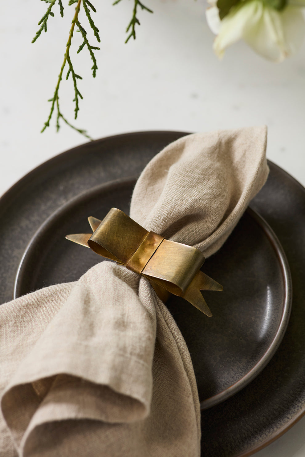 Hattie Bow Napkin Ring Set of 8 By Accent Decor | Planters, Troughs & Cachepots | Modishstore - 4