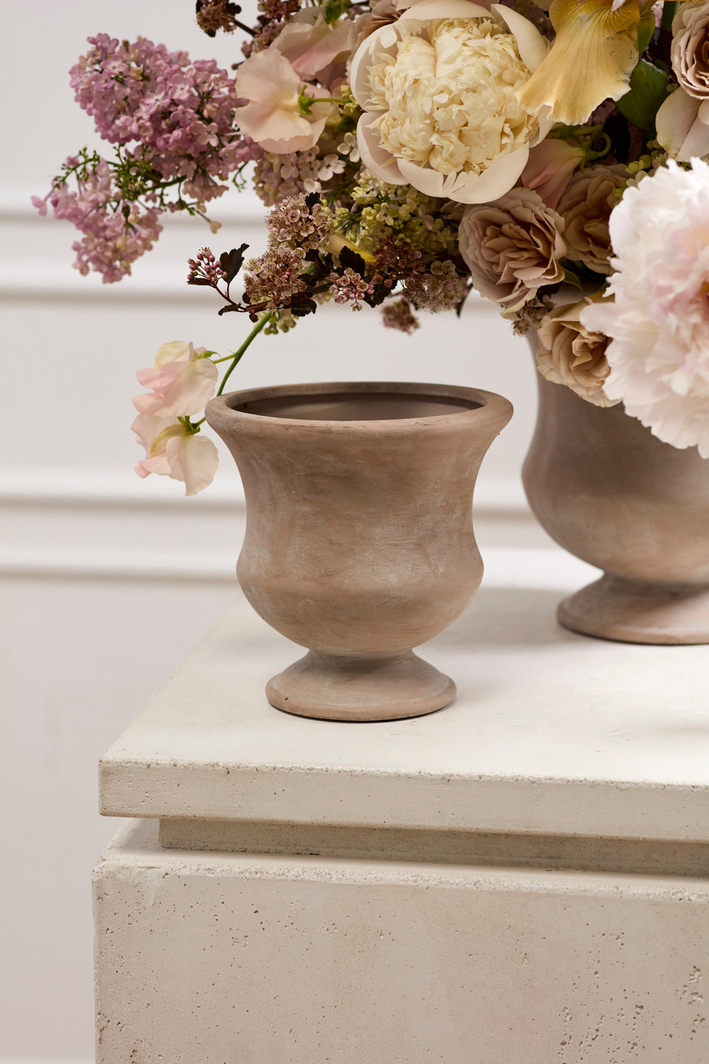 Wallace Urn Set of 4 By Accent Decor | Wall Decor | Modishstore - 5