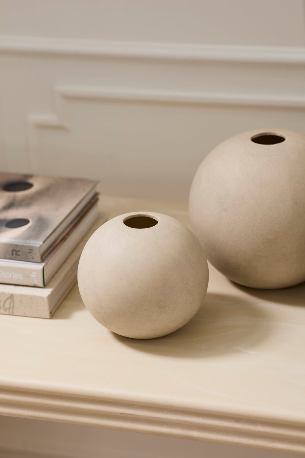 Oro Vase Set of 2 By Accent Decor | Vases | Modishstore - 4