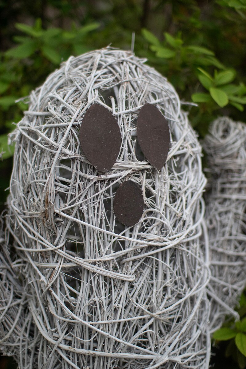 Painted Twig Ghost - White By Kalalou | Holiday | Modishstore - 3