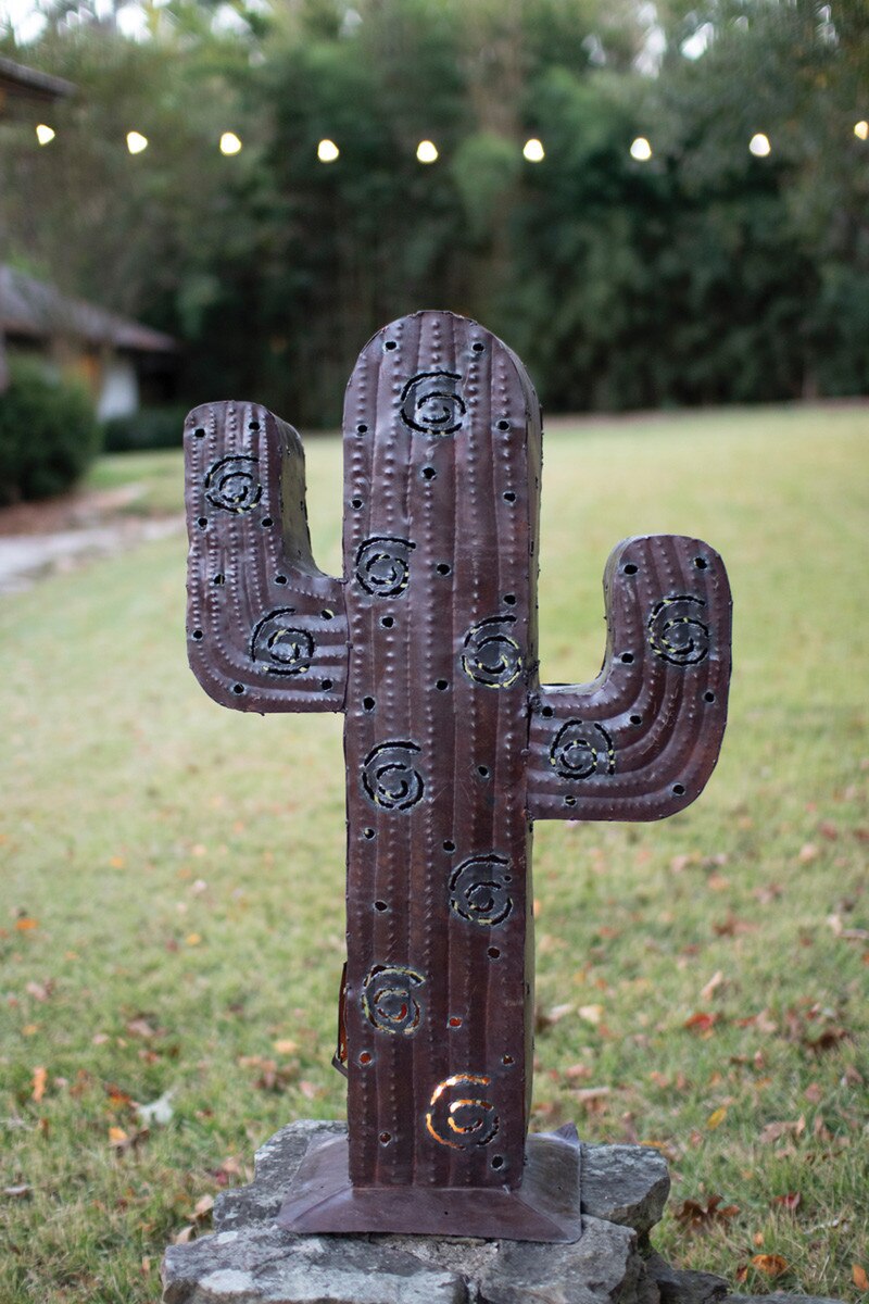 Iron Cactus Luminary By Kalalou