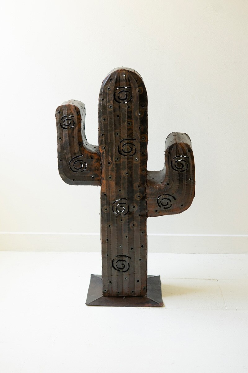Iron Cactus Luminary By Kalalou