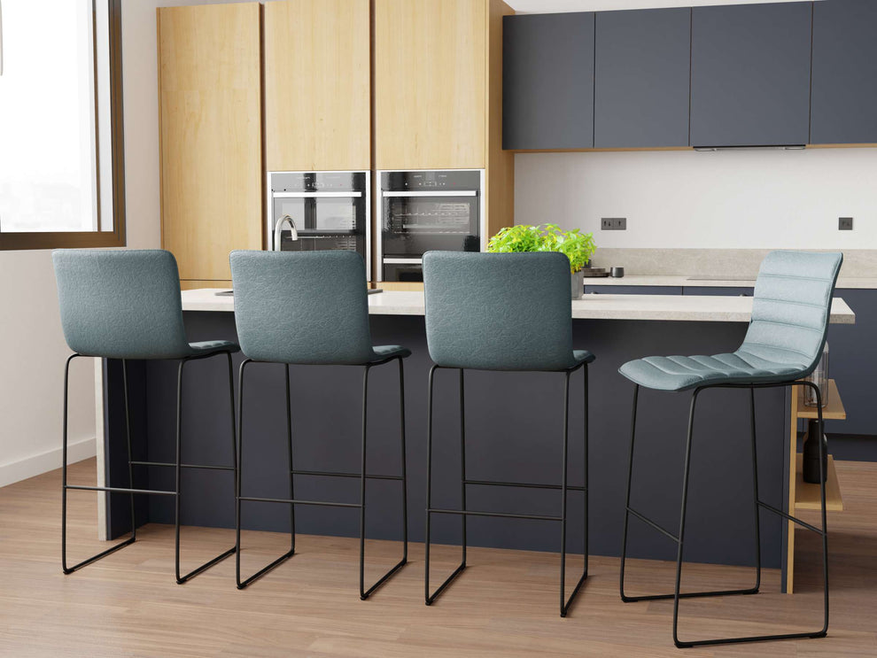 LeisureMod Brooklyn 29.9" Modern Leather Bar Stool With Black Iron Base & Footrest | Bar Stools | Modishstore - 17