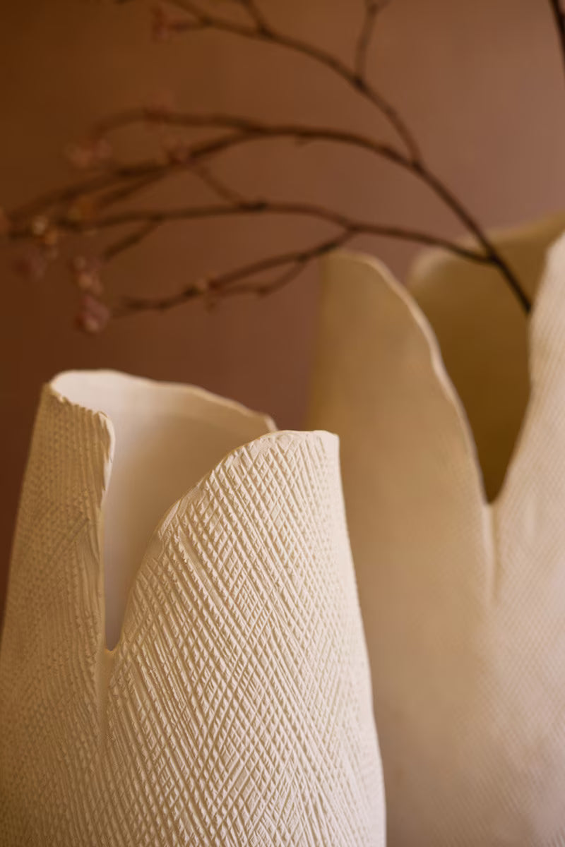 Tall White Textured Flower Vase - Large - Thumbnail 5