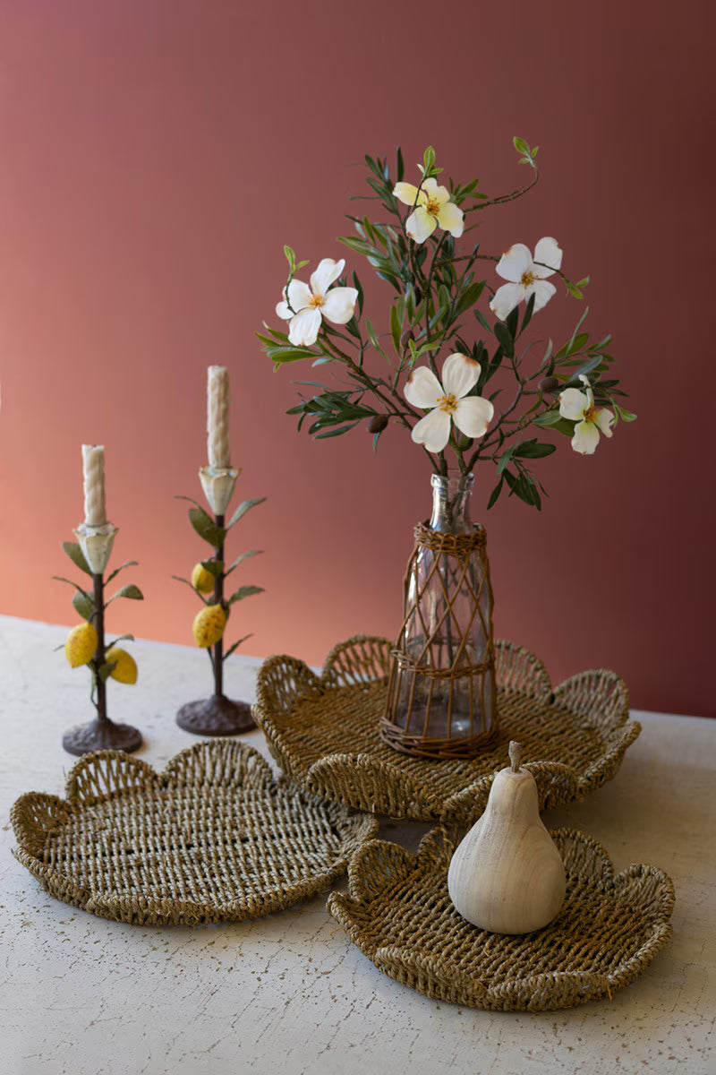 Set Of Three Flower Shaped Woven Seagrass Trays - Thumbnail 2