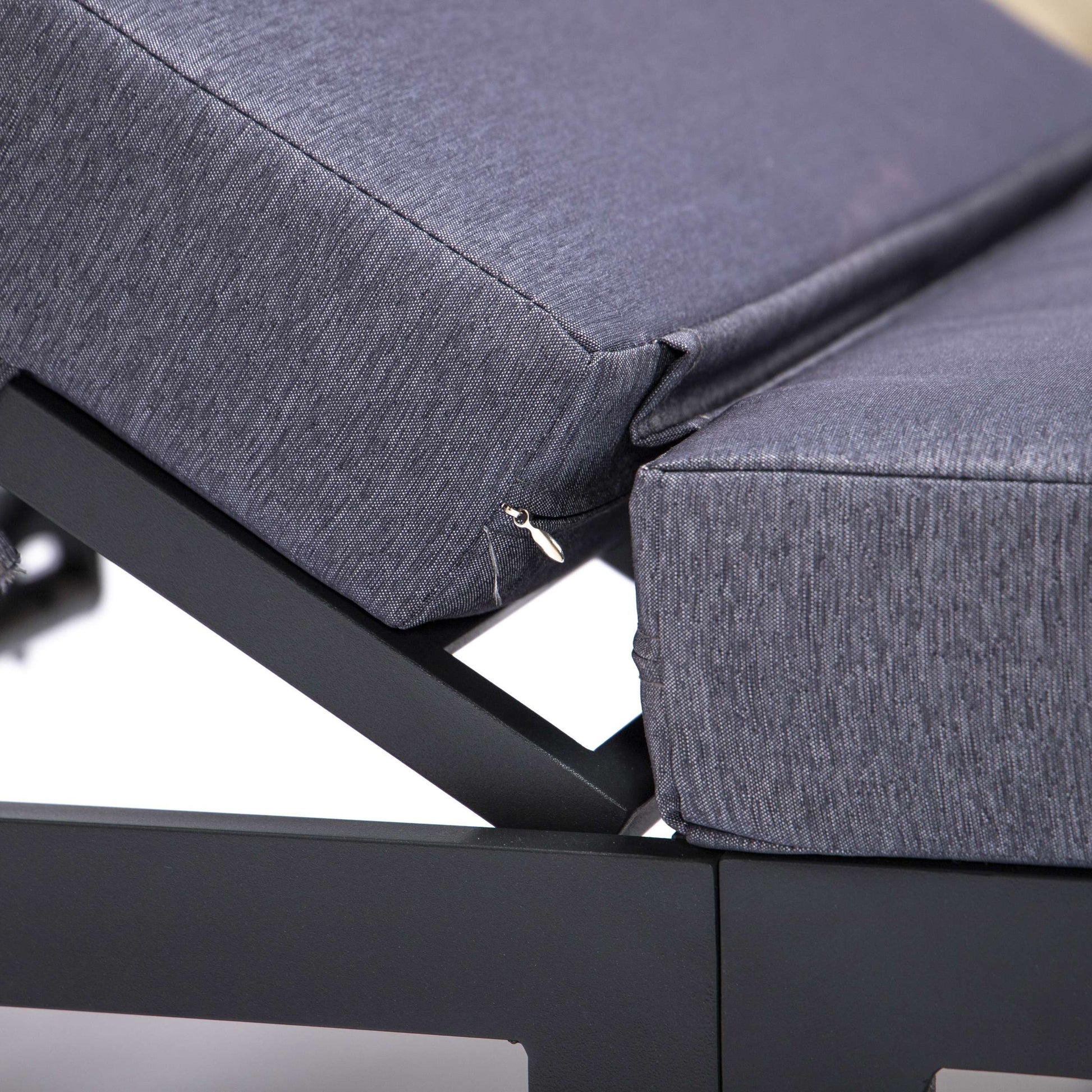 LeisureMod Chelsea Modern Outdoor Chaise Lounge Chair With Cushions | Outdoor Chaise Lounges | Modishstore - 14